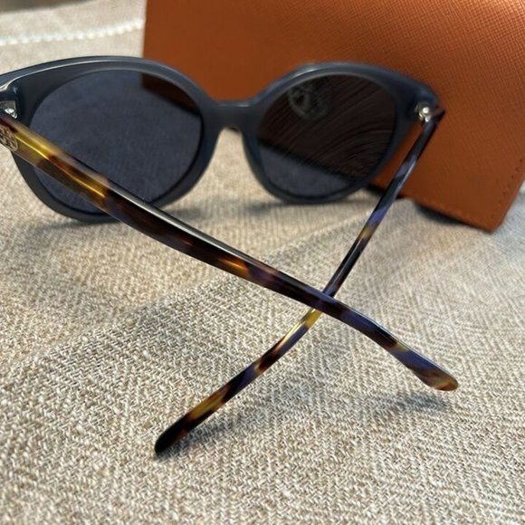 Tory Burch Tortoise Sunglasses (NWT) - Picture 3 of 5